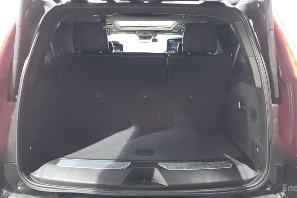 2022 Cadillac Escalade с пробегом 34 979 км