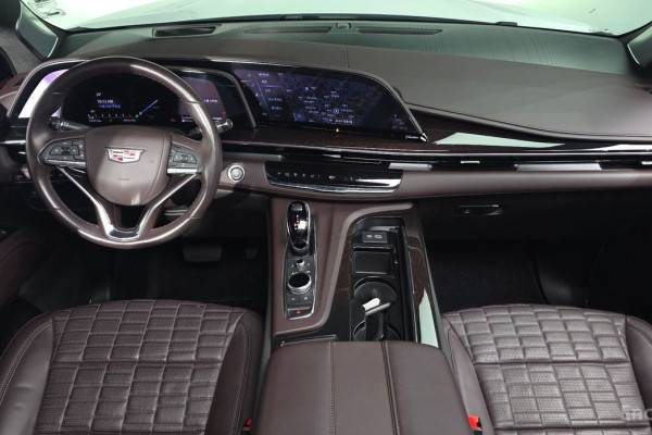 2023 Cadillac Escalade с пробегом 26 531 км