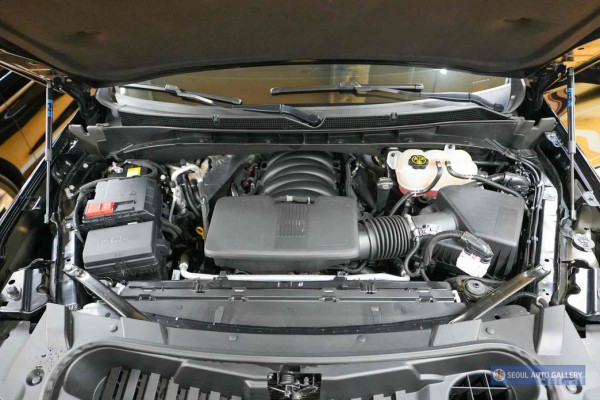 2023 Cadillac Escalade с пробегом 13 000 км