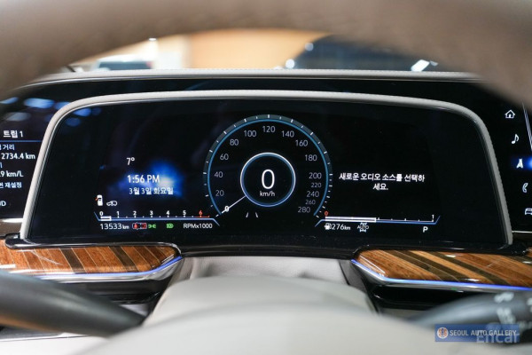 2023 Cadillac Escalade с пробегом 13 000 км