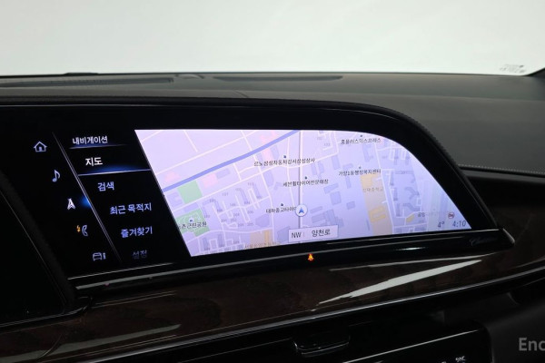 2024 Cadillac Escalade с пробегом 9 796 км