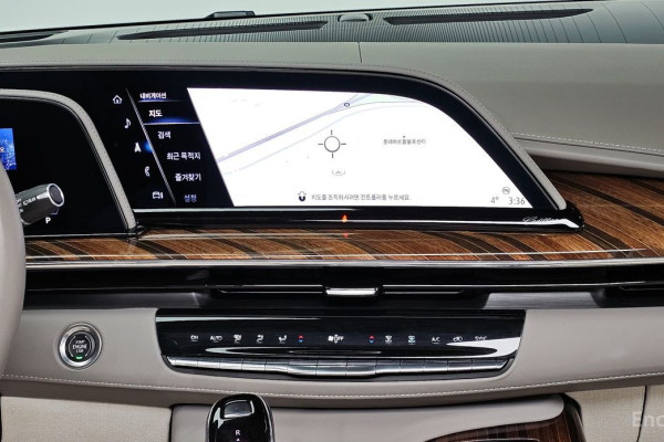 2023 Cadillac Escalade с пробегом 17 657 км