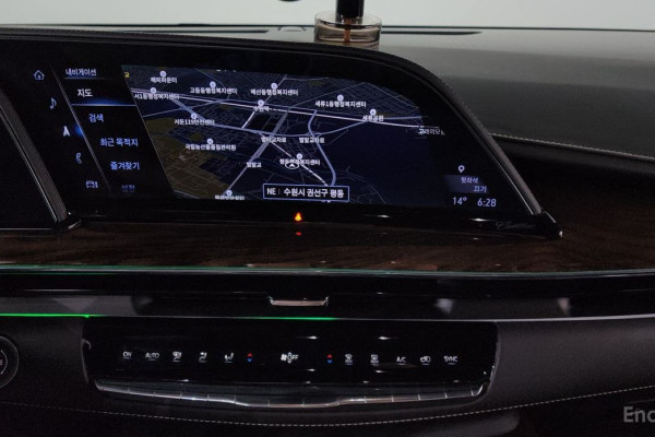 2022 Cadillac Escalade с пробегом 44 564 км