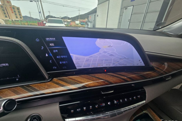 2023 Cadillac Escalade с пробегом 25 500 км