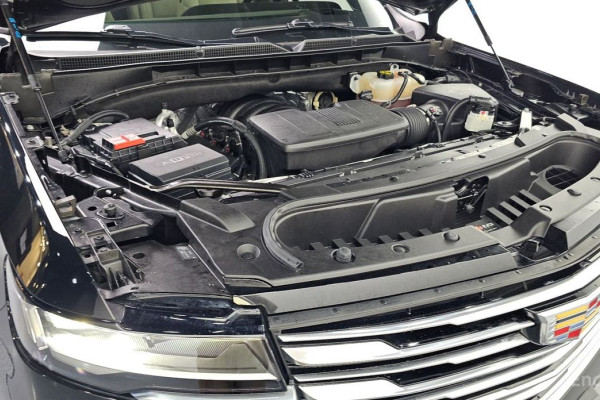 2023 Cadillac Escalade с пробегом 20 365 км