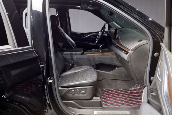 2022 Cadillac Escalade с пробегом 56 277 км