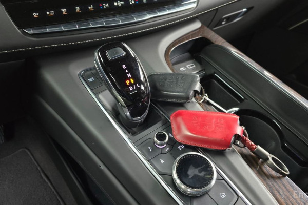 2023 Cadillac Escalade с пробегом 58 717 км