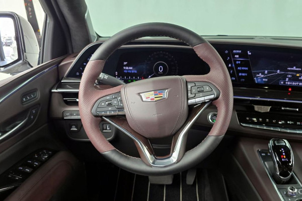 2023 Cadillac Escalade с пробегом 65 875 км