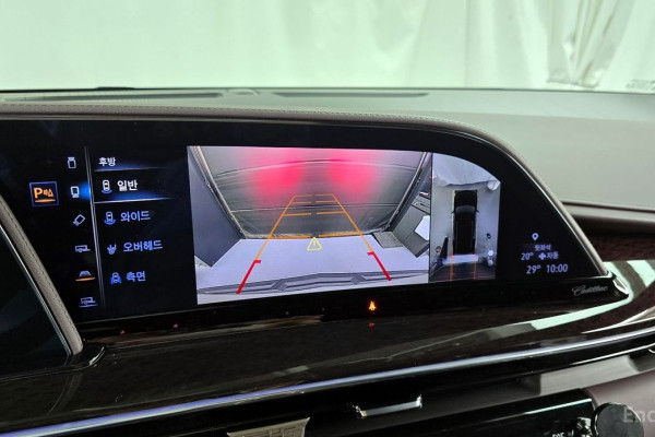 2023 Cadillac Escalade с пробегом 65 875 км