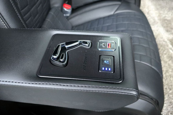 2023 Cadillac Escalade с пробегом 58 717 км