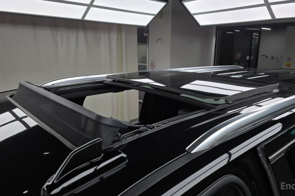 2023 Cadillac Escalade с пробегом 58 717 км