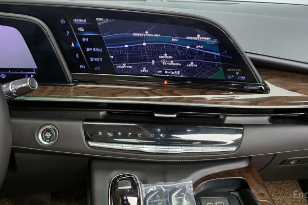 2023 Cadillac Escalade с пробегом 17 023 км