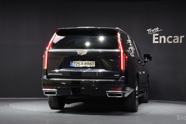 2022 Cadillac Escalade с пробегом 80 014 км