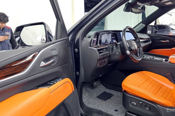 2022 Cadillac Escalade с пробегом 80 014 км