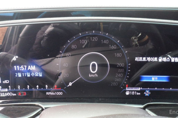 2022 Cadillac Escalade с пробегом 31 600 км