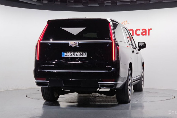2022 Cadillac Escalade с пробегом 45 911 км