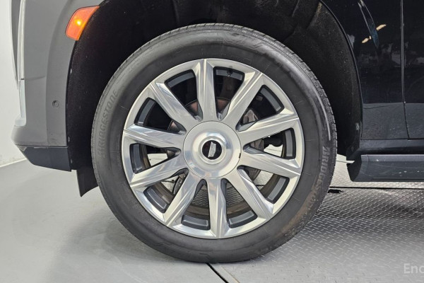 2022 Cadillac Escalade с пробегом 45 911 км