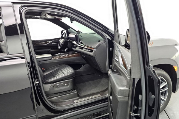 2021 Cadillac Escalade с пробегом 91 945 км