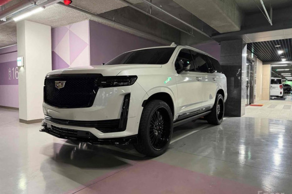 2021 Cadillac Escalade с пробегом 64 000 км