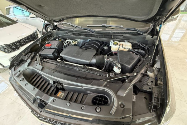 2023 Cadillac Escalade с пробегом 26 053 км