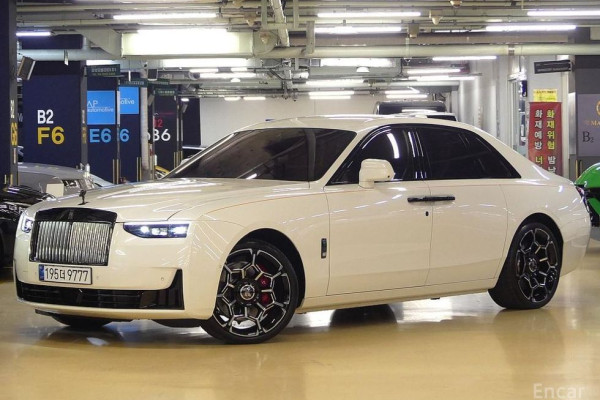 2025 Rolls-Royce Ghost с пробегом 2 933 км