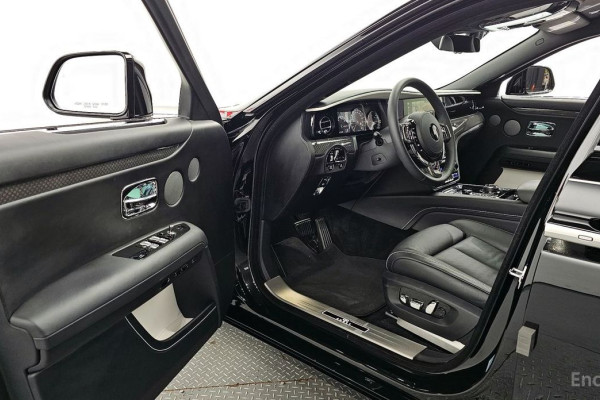 2023 Rolls-Royce Ghost с пробегом 8 783 км