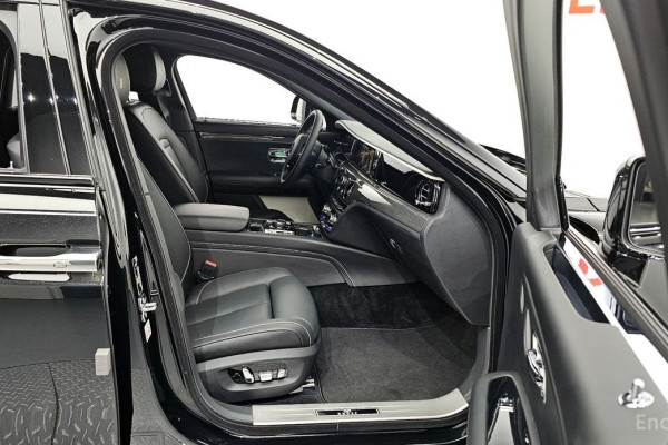 2023 Rolls-Royce Ghost с пробегом 8 783 км