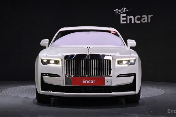 2021 Rolls-Royce Ghost с пробегом 8 945 км