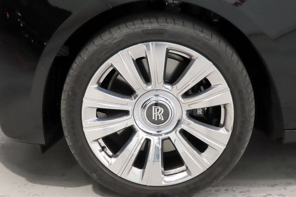 2022 Rolls-Royce Ghost с пробегом 8 200 км