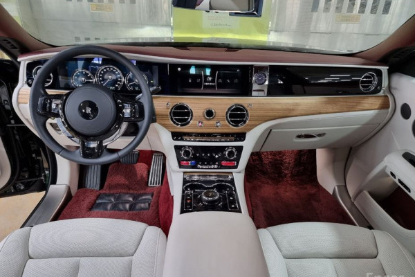 2021 Rolls-Royce Ghost с пробегом 5 300 км