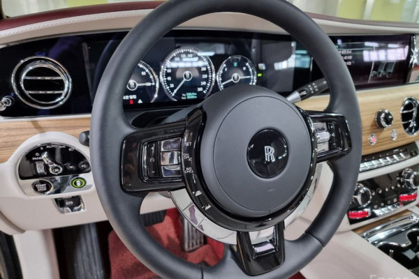2021 Rolls-Royce Ghost с пробегом 5 300 км