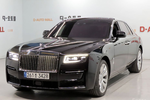 2022 Rolls-Royce Ghost с пробегом 8 200 км
