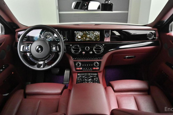 2021 Rolls-Royce Ghost с пробегом 44 810 км