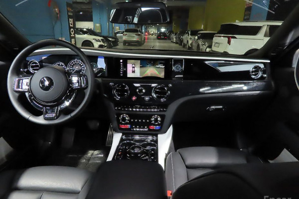 2022 Rolls-Royce Ghost с пробегом 8 200 км