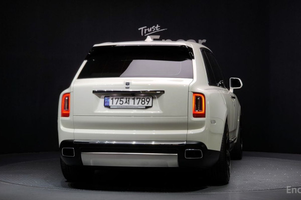 2023 Rolls-Royce Cullinan с пробегом 12 913 км
