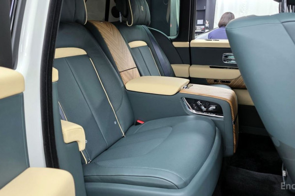 2023 Rolls-Royce Cullinan с пробегом 12 913 км