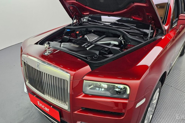 2023 Rolls-Royce Cullinan с пробегом 27 809 км