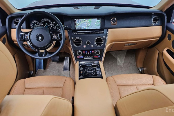 2023 Rolls-Royce Cullinan с пробегом 27 809 км