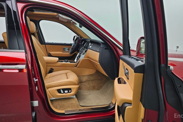2023 Rolls-Royce Cullinan с пробегом 27 809 км
