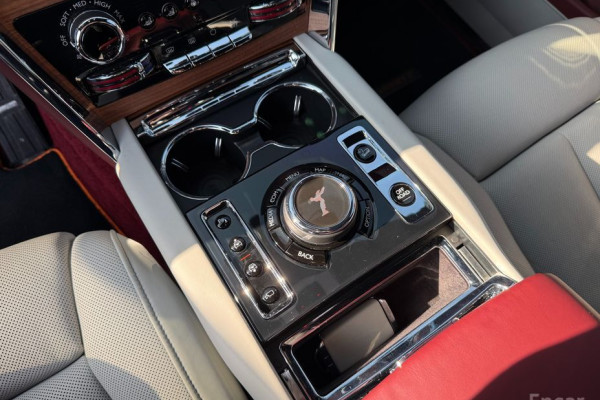 2020 Rolls-Royce Cullinan с пробегом 36 920 км