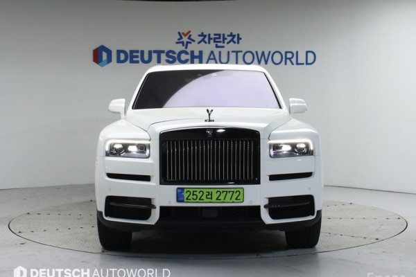 2024 Rolls-Royce Cullinan с пробегом 4 990 км