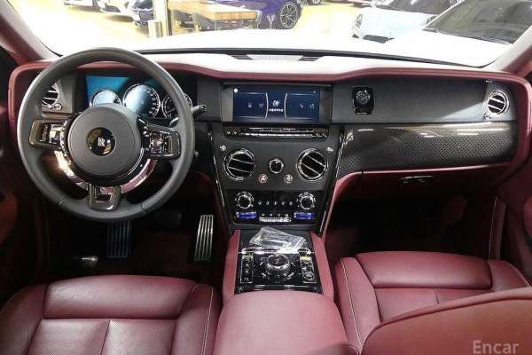 2023 Rolls-Royce Cullinan с пробегом 15 068 км
