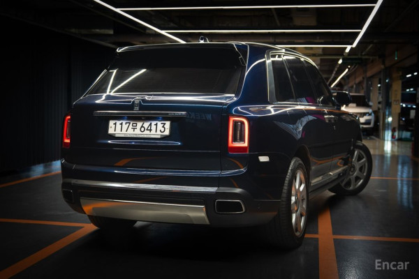 2022 Rolls-Royce Cullinan с пробегом 15 500 км