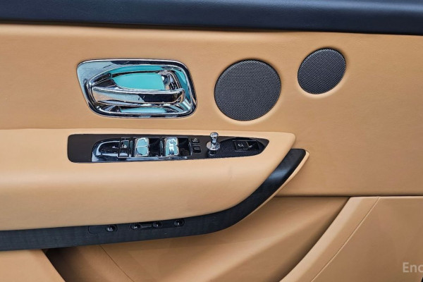 2023 Rolls-Royce Cullinan с пробегом 27 809 км