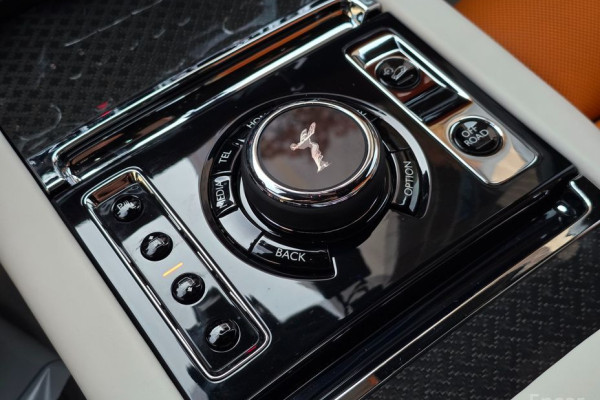 2025 Rolls-Royce Cullinan с пробегом 1 623 км