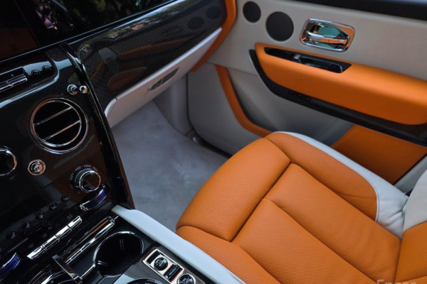 2025 Rolls-Royce Cullinan с пробегом 1 623 км