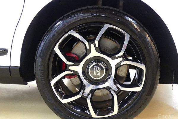 2023 Rolls-Royce Cullinan с пробегом 15 068 км