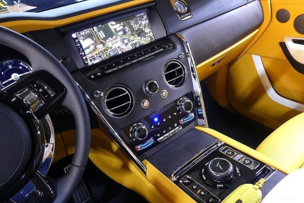 2023 Rolls-Royce Cullinan с пробегом 3 843 км