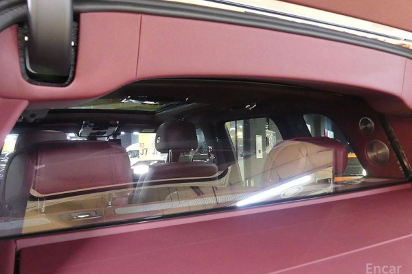 2023 Rolls-Royce Cullinan с пробегом 15 068 км