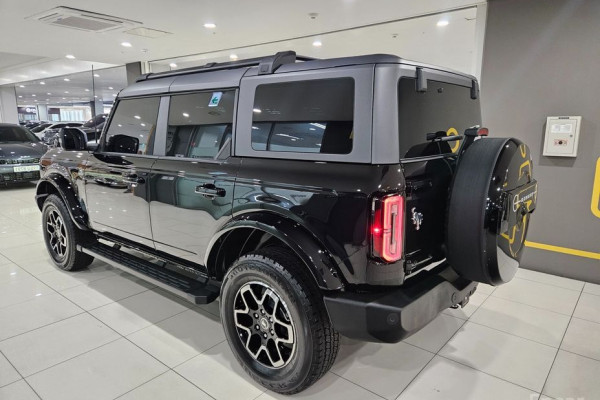 2023 Ford Bronco с пробегом 7 938 км